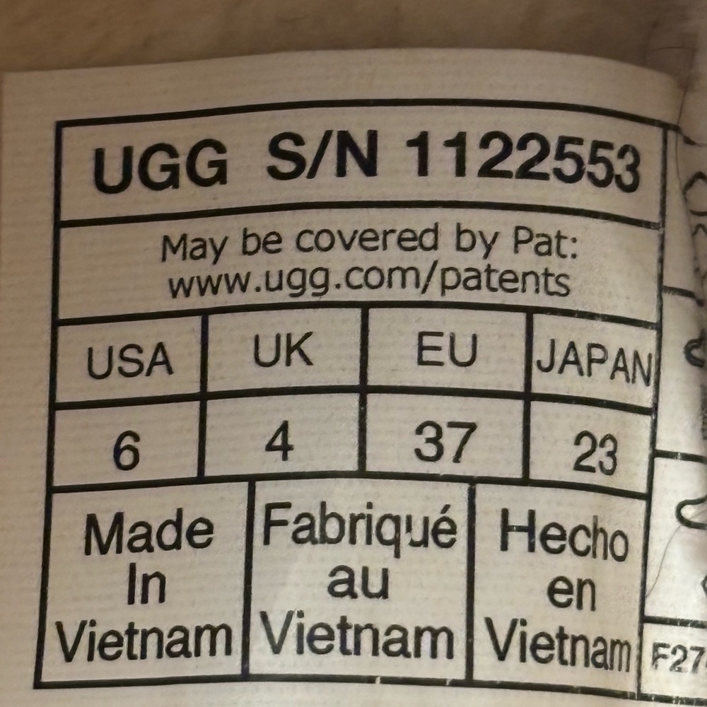 UGG Tazz II Suede Platform with Red Trim - Picture 8 of 8